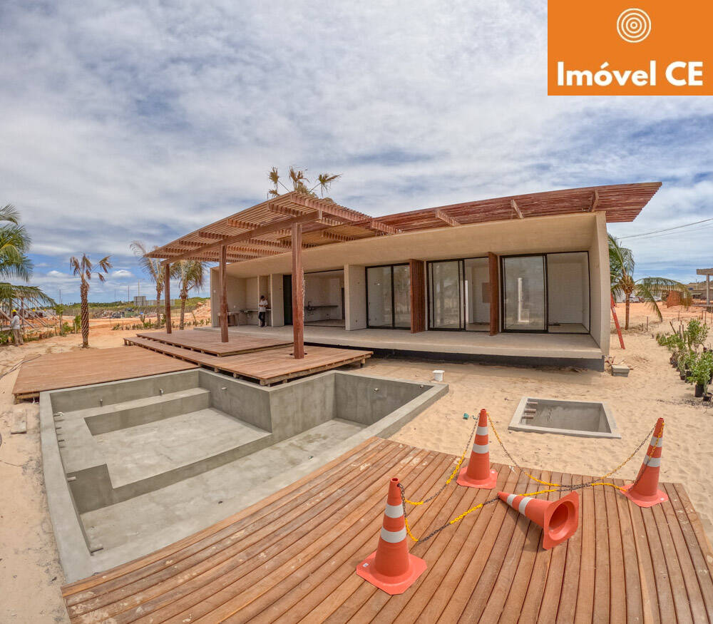 Casa à venda com 3 quartos, 197m² - Foto 1