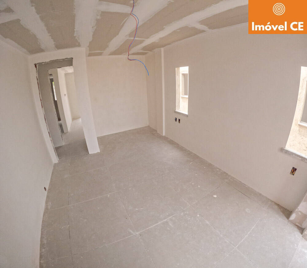 Casa à venda com 2 quartos, 85m² - Foto 4
