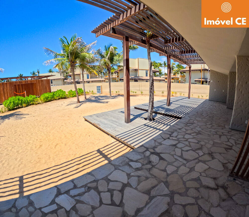 Casa à venda com 3 quartos, 256m² - Foto 2