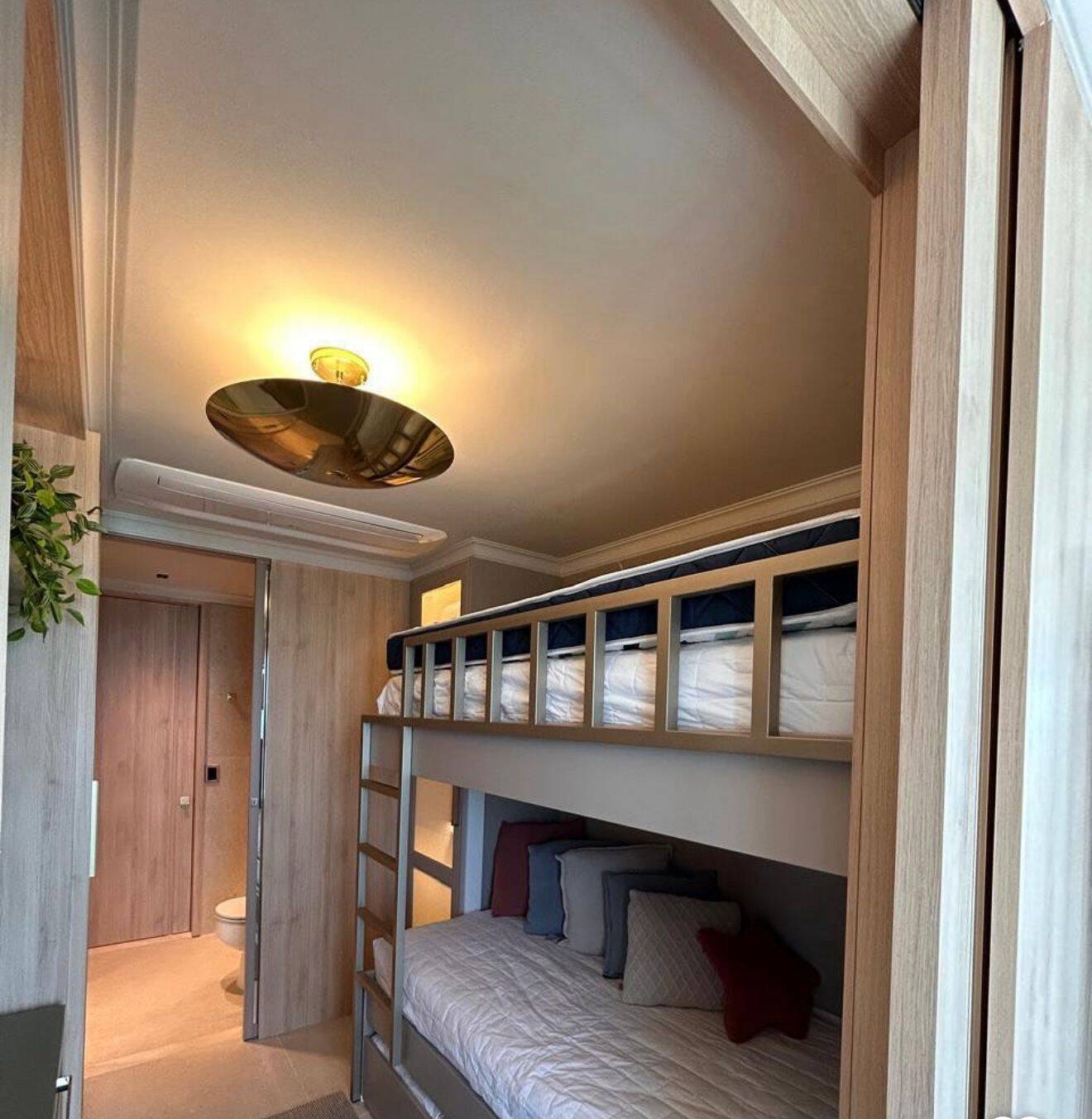 Apartamento à venda com 2 quartos, 75m² - Foto 8