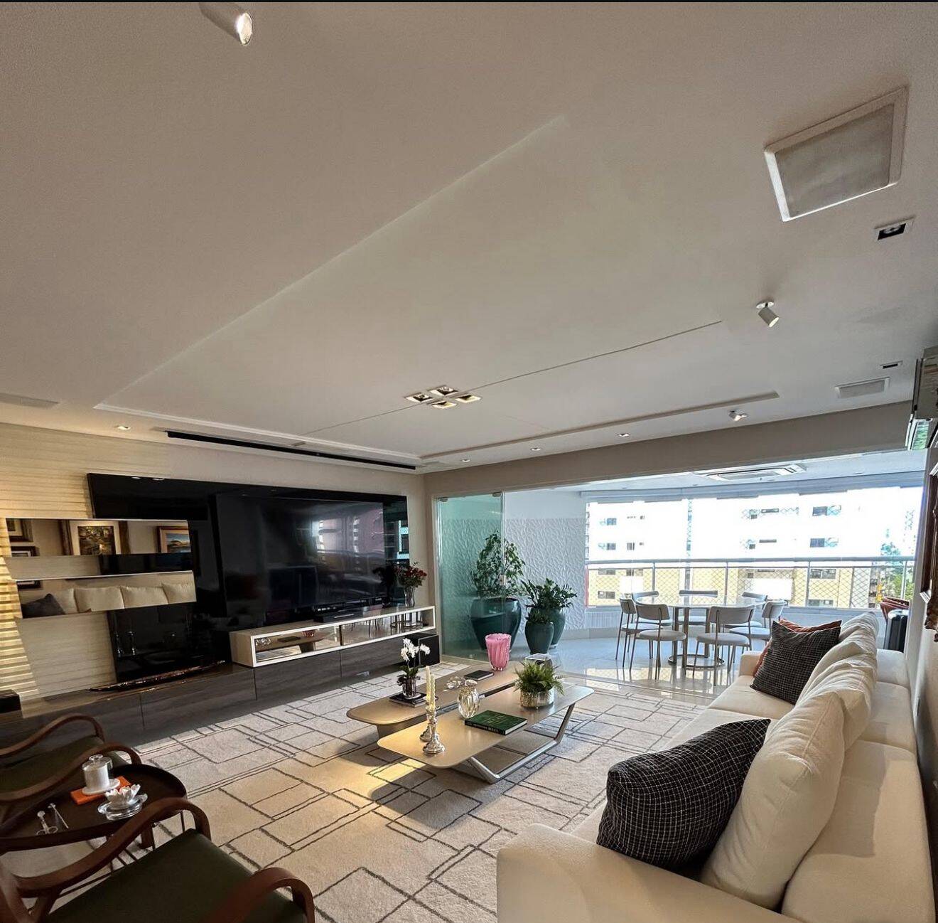 Apartamento, 3 quartos, 235 m² - Foto 2