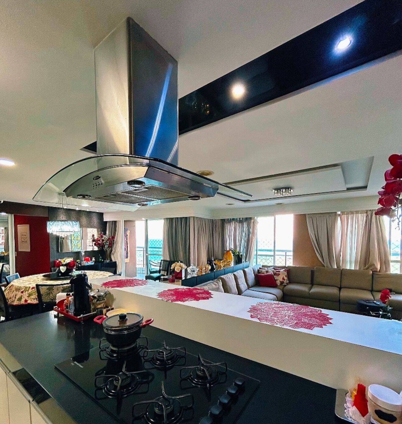 Apartamento à venda com 3 quartos, 220m² - Foto 2