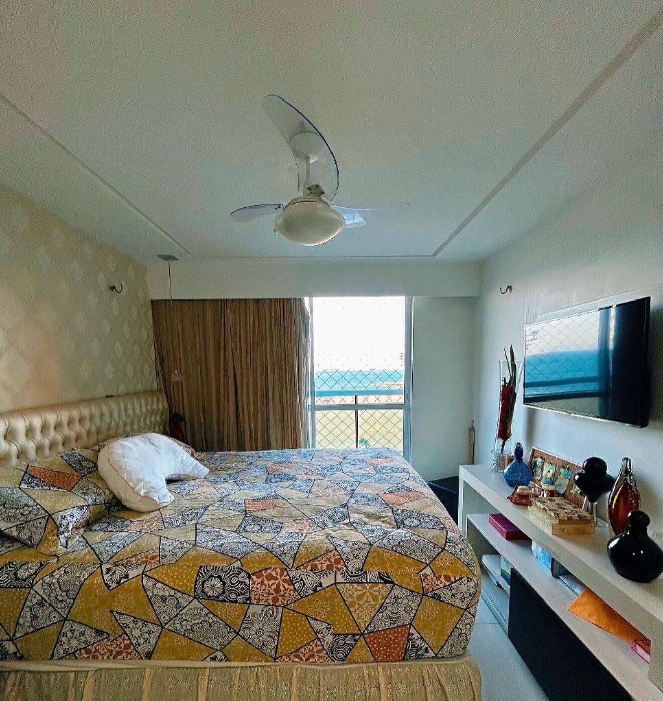 Apartamento à venda com 3 quartos, 220m² - Foto 4