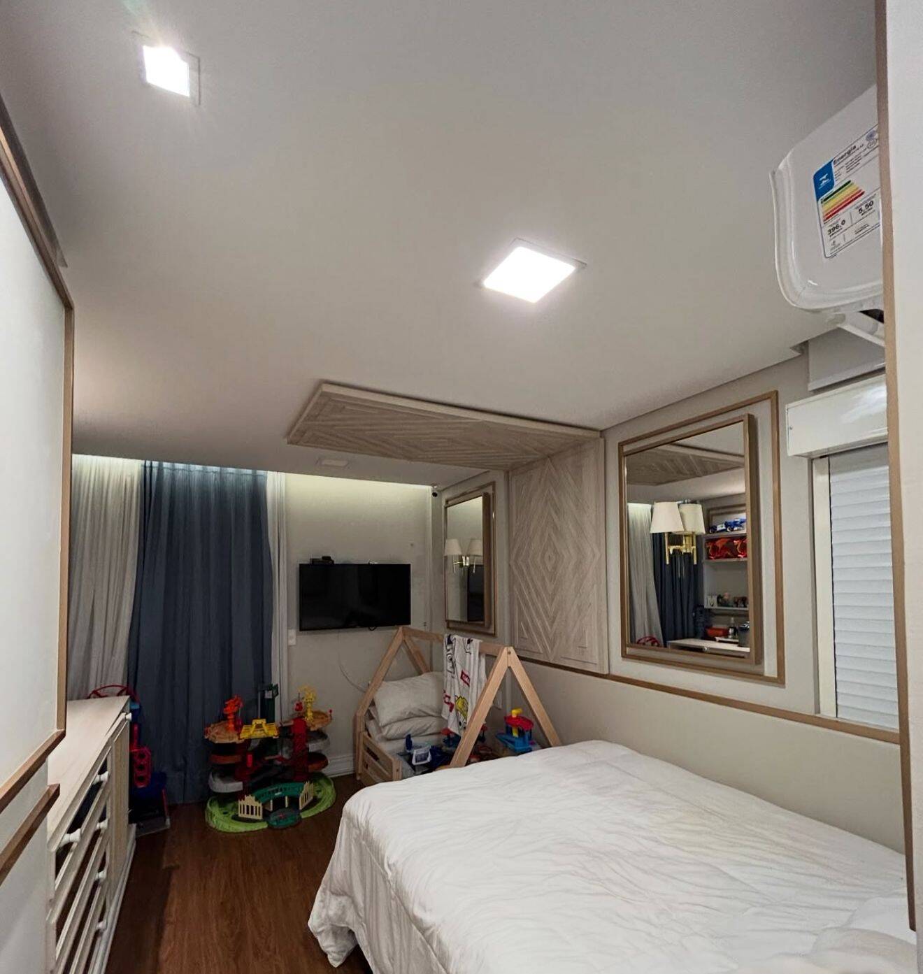 Apartamento à venda com 3 quartos, 165m² - Foto 10
