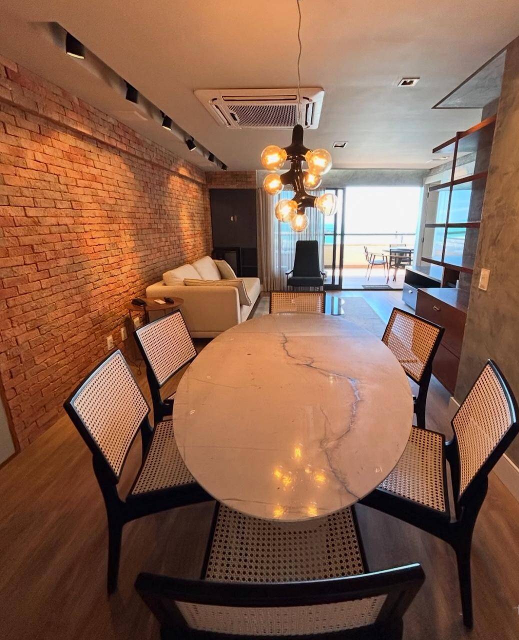 Apartamento à venda com 2 quartos, 115m² - Foto 2