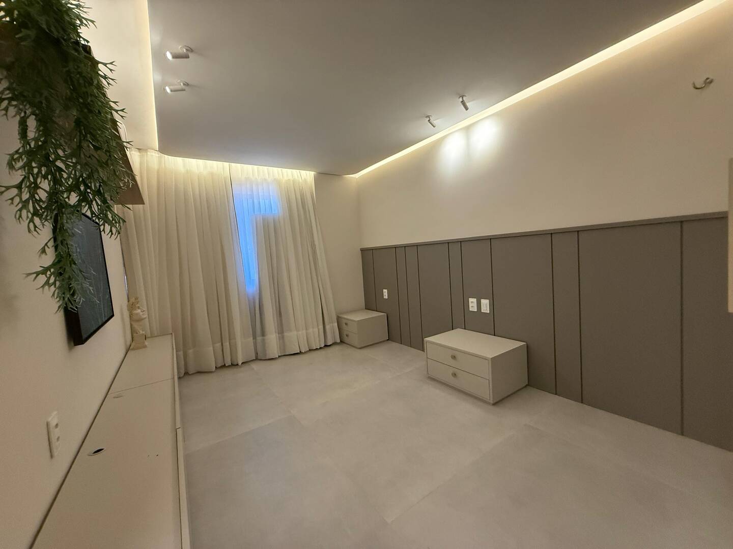 Apartamento à venda com 4 quartos, 186m² - Foto 13