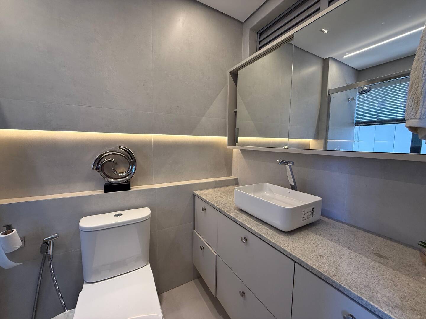 Apartamento à venda com 4 quartos, 186m² - Foto 18