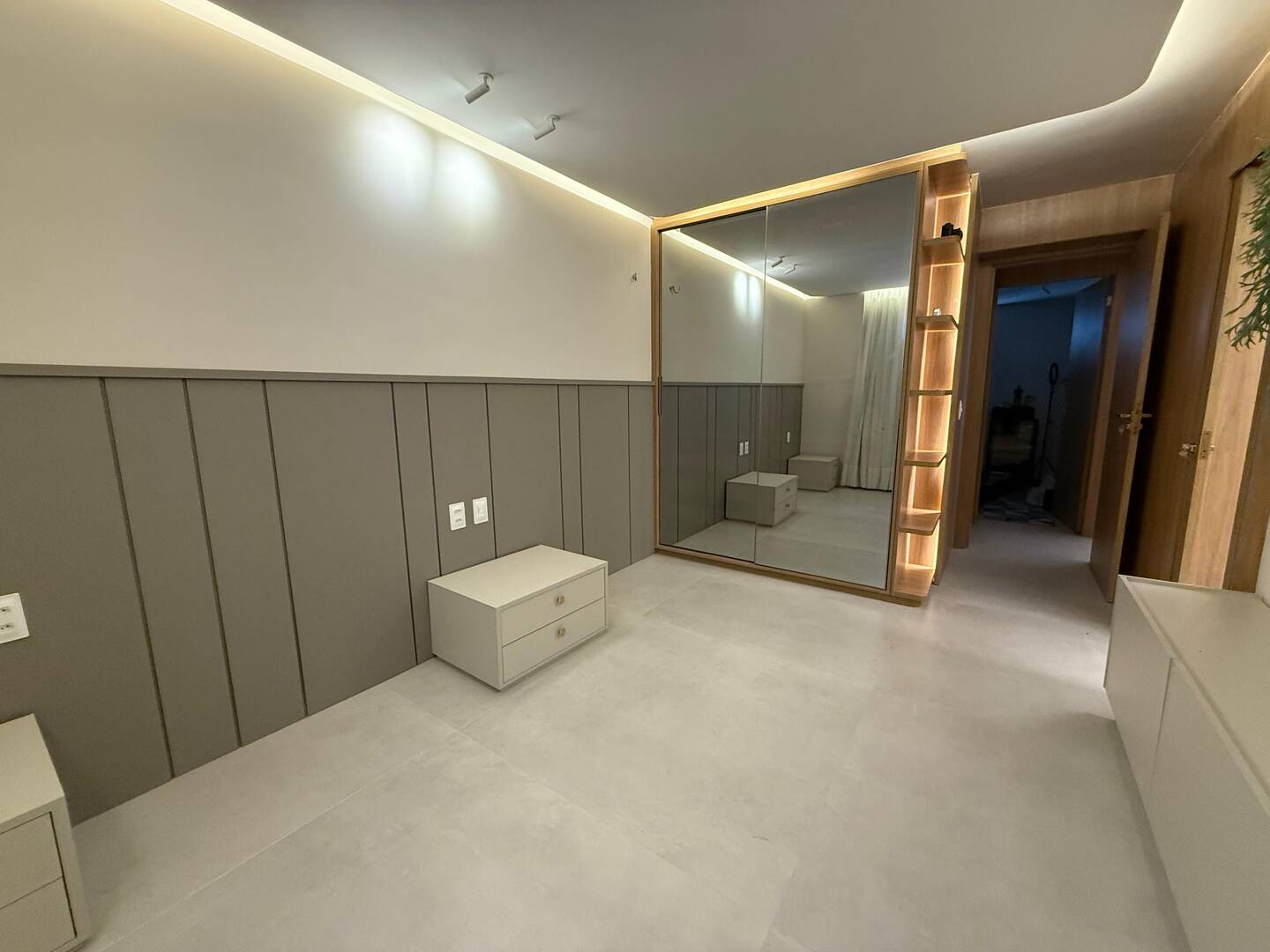 Apartamento à venda com 4 quartos, 186m² - Foto 19