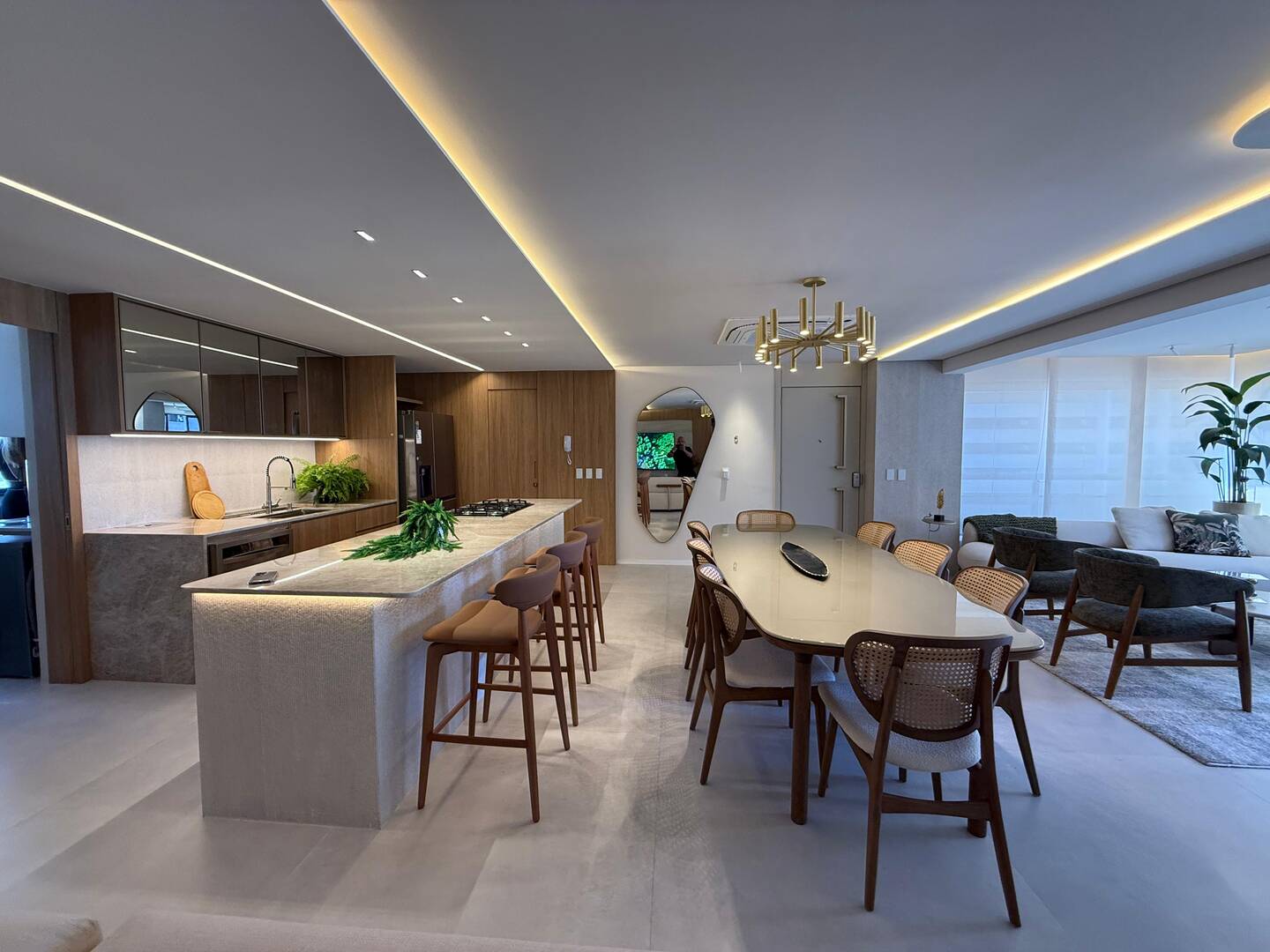 Apartamento à venda com 4 quartos, 186m² - Foto 25