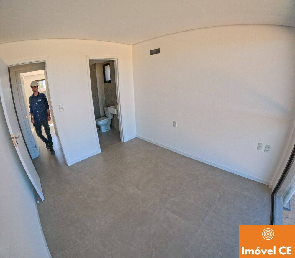 Casa à venda com 4 quartos, 126m² - Foto 9