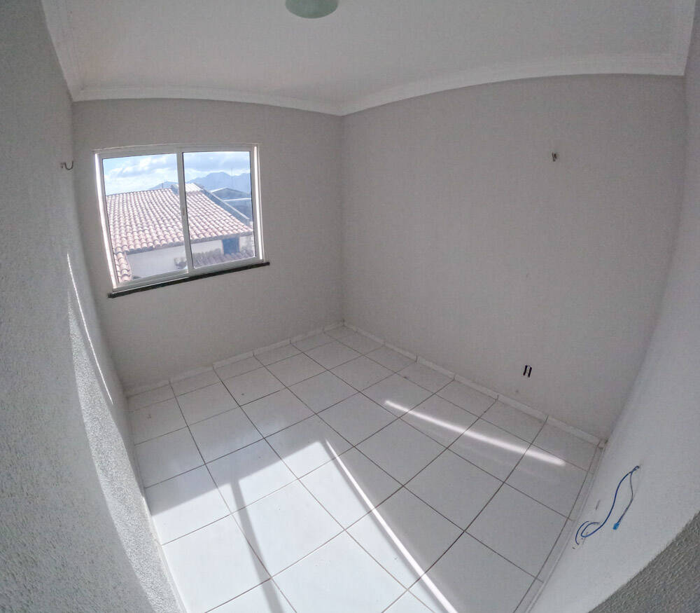 Casa à venda com 4 quartos, 90m² - Foto 3